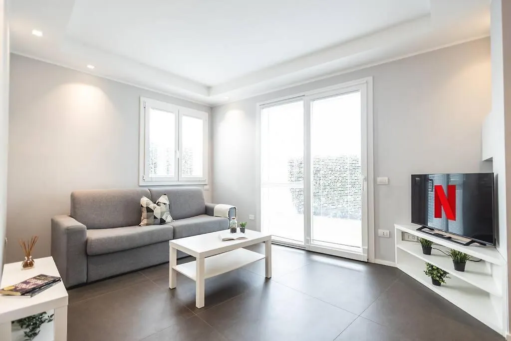 New Roomy Home & Garden Riccione