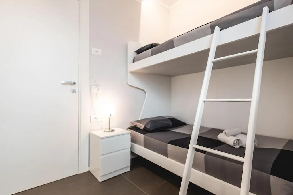 New Roomy Home & Garden Riccione Apartment