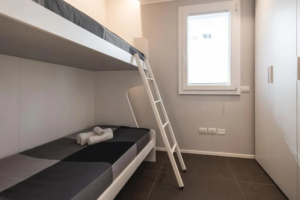 New Roomy Home & Garden Riccione Apartment
