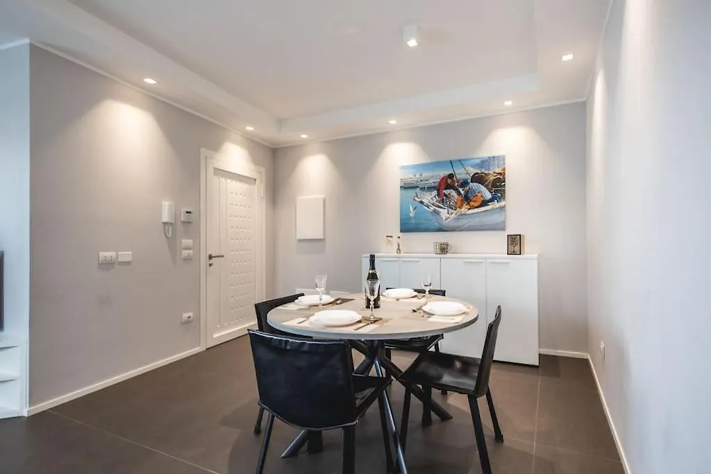 New Roomy Home & Garden Riccione Apartment