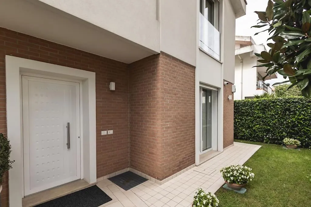 New Roomy Home & Garden Riccione 0*,  Italy